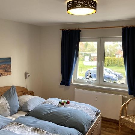 Wohnung 9 Meer-Ruhe Im Haus Stranddistel Komfortable Ferienwohnung Im 1 Og Fuer 4 Personen In Ostseeheilbad Zingst Exterior foto