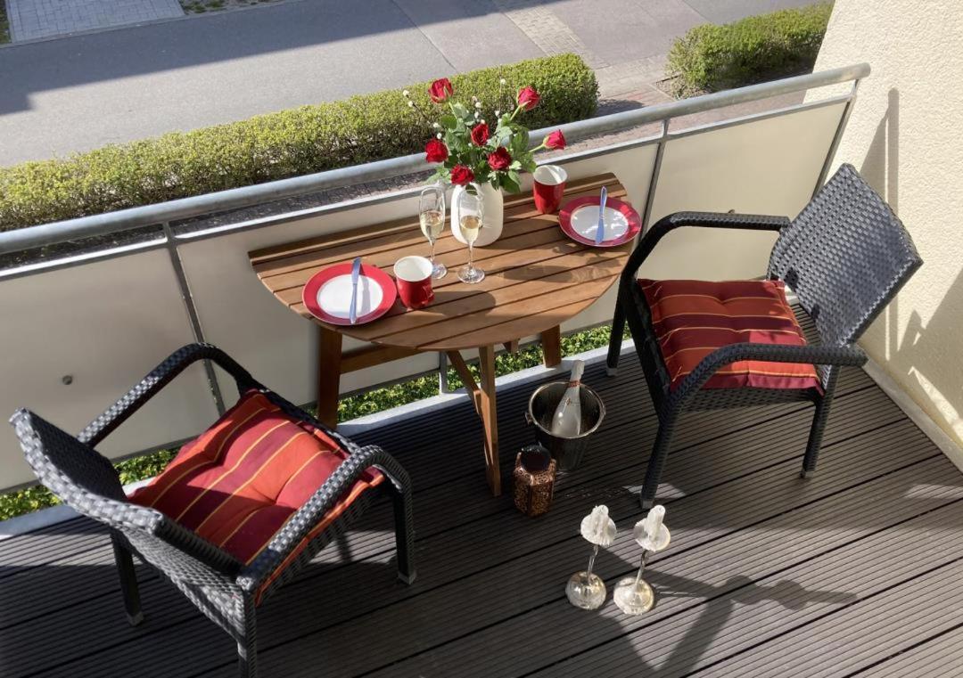 Wohnung 9 Meer-Ruhe Im Haus Stranddistel Komfortable Ferienwohnung Im 1 Og Fuer 4 Personen In Ostseeheilbad Zingst Exterior foto
